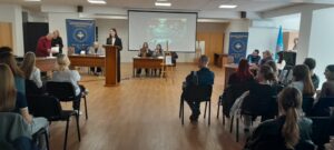 Аукціон Sotheby’s КиМУ і вікторина «Хто хоче стати економістом?»