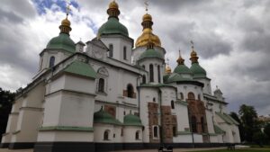 Пізнавальна екскурсія здобувачів освіти Фахового коледжу КиМУ в Софійський собор