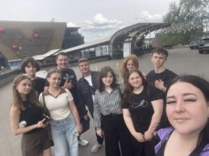 Здобувачі освіти спеціальності «Готельно-ресторанна справа та кейтеринг» на практиці в ресторані «Веранда на Дніпрі»