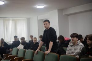 Обговорення практичних застосувань ІТ-рішень у бойових умовах