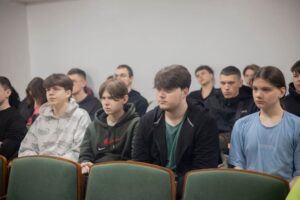 Обговорення практичних застосувань ІТ-рішень у бойових умовах