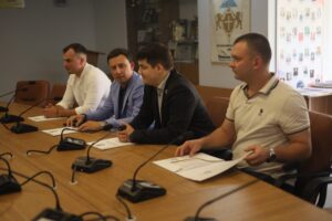 Вручення дипломів докторів філософії з права (PhD)