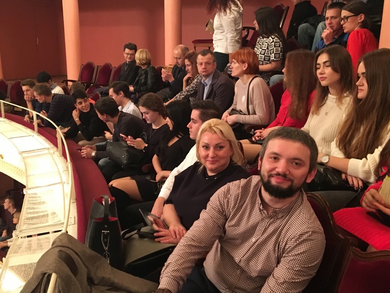 Візит студентів до театру: враження та емоції